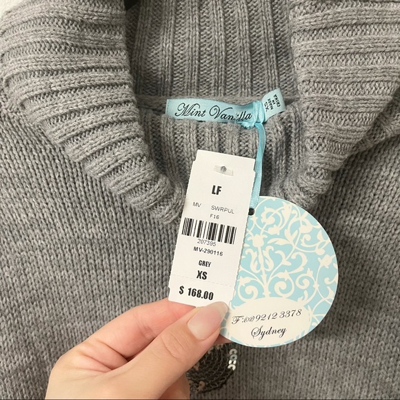 LF Mint Vanilla Crop Turtleneck Sweater - Picture 4 of 4